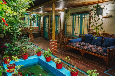 خانه سنتی حیاط دار در رشت - لاکانی