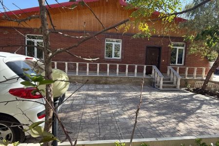 فيلا بمسبح في كرج - خلج أباد