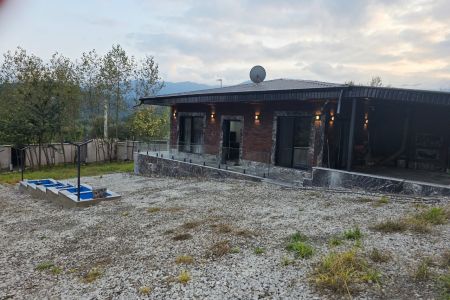 ویلا نزدیک تالاب سوخته کوه در لاهیجان