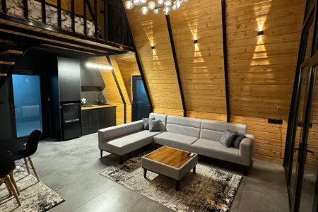 کلبه سوئیسی استخردار در بندرانزلی - سنگاچین