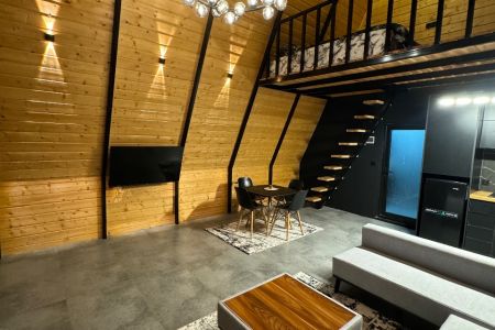 کلبه سوئیسی استخردار در بندرانزلی - سنگاچین