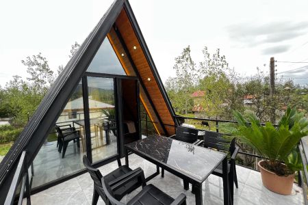 کلبه سوئیسی در شاندرمن - معاف