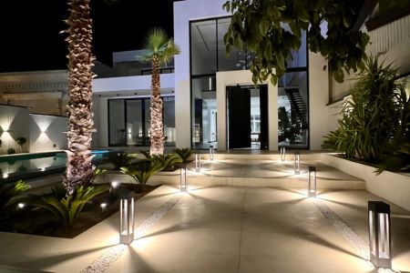 ویلا دوبلکس استخردار در چهارباغ - بهکام ناز