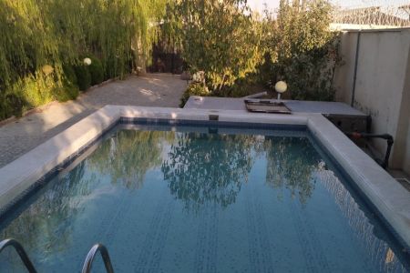 اجاره ویلا استخردار در چهارباغ - زعفرانیه