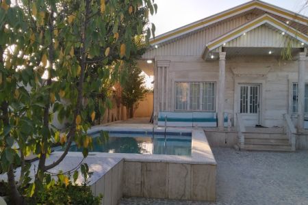 اجاره ویلا استخردار در چهارباغ - زعفرانیه