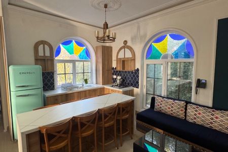 ویلا استخردار با طراحی سنتی شهریار - انجم آباد