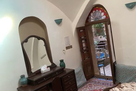 رزرو بوم گردی در یزد - اتاق ماسوره