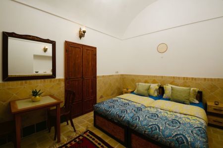 رزرو بوم گردی در بافت یزد - اتاق جوانی ها