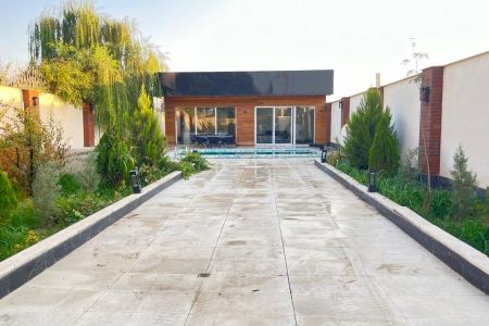 اجاره ویلا استخردار در چهارباغ