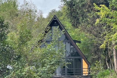 کلبه سوئیسی جنگلی در ماسال - وشمه سرا