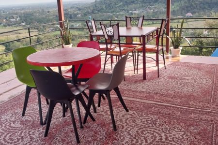 اجاره کلبه سوئیسی جنگلی در شاندرمن - نیلاش