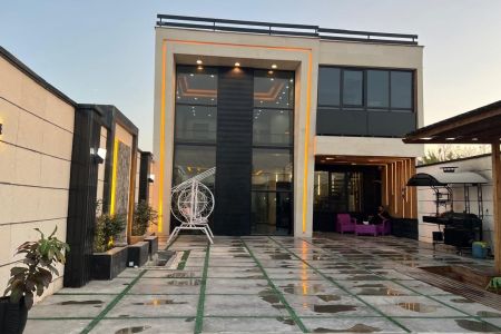 اجاره ویلا استخردار در چهارباغ - شهرک زعفرانیه