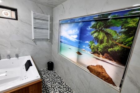 کلبه سوئیسی با وان جکوزی در رامسر - توبن