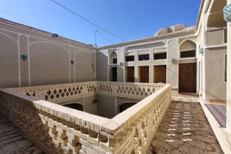 رزرو بوم گردی در نایین - پنجاهه - اتاق ۲