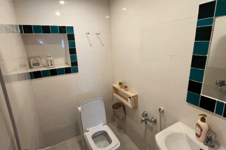 بوم گردی نزدیک دریا در قشم - گاچو - هستی