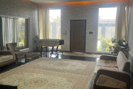 اجاره ویلا استخردار در چهارباغ - کهریزک