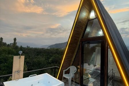 رزرو کلبه چوبی تراس دار در رامسر - میانهاله