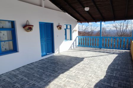 استئجار جناح مفروش في طريق التوير چالوس - روز