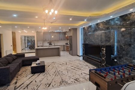 اجاره ویلا استخردار در چهارباغ - سنقرآباد