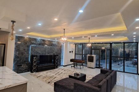 اجاره ویلا استخردار در چهارباغ - سنقرآباد