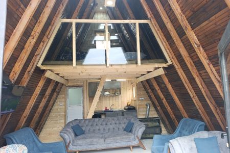 کلبه سوئیسی در عباس آباد - پلنگ کلا