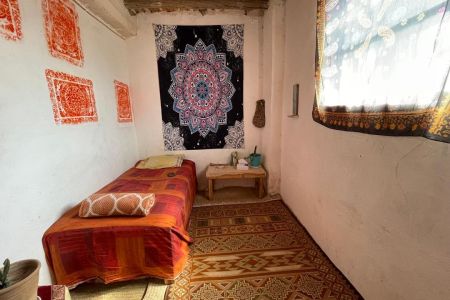 بوم گردی در هرمز - جنب موزه نادعلیان - موج