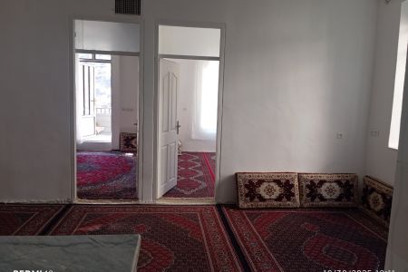 خانه بالکن دار در پاوه - نودشه - طبقه اول