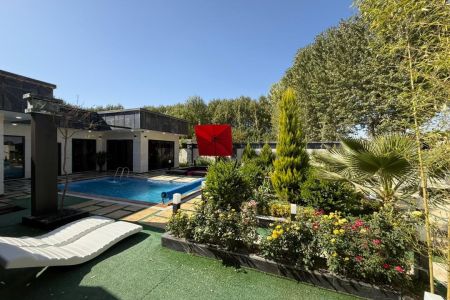 ویلا استخردار در آران تهراندشت