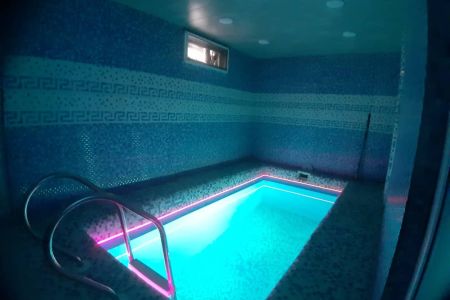 خانه مبله با استخر کوچک در زیرآب - کچید