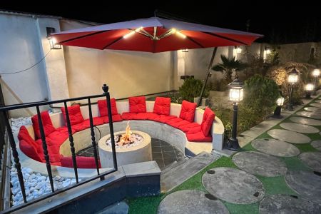 ویلا با استخر و زمین بازی در چهارباغ - زکی آباد