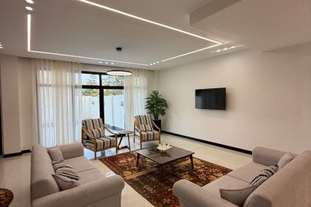 ویلا دوبلکس استخردار در زیباکنار - خشکبیجار