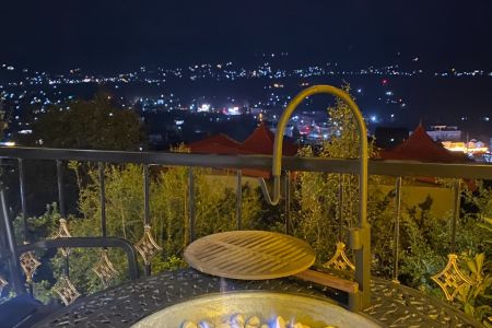 كوخ سويسري مع حمامات سباحة في بابلكنار - أنواع كيلا