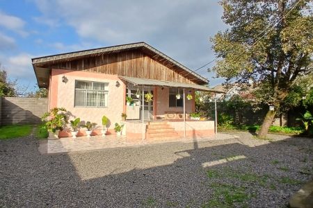 خانه ویلایی با حیاطی دلباز در خمام - چوکام