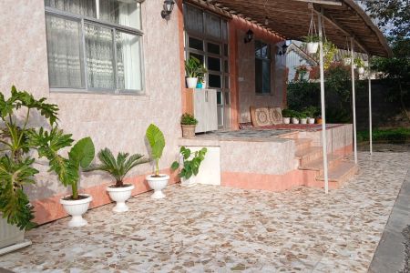 خانه ویلایی با حیاطی دلباز در خمام - چوکام