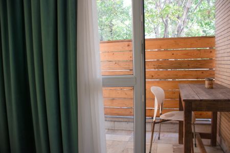 رزرو هاستل در اصفهان - دبل تراس دار