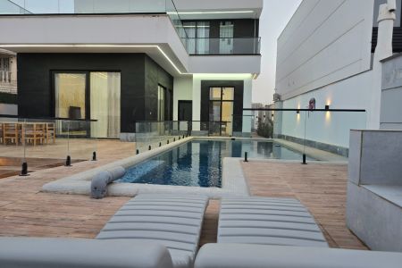 اجاره ویلا استخردار در چهارباغ - زکی آباد