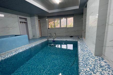 خانه استخردار رو به جنگل علی آباد - چوبینه