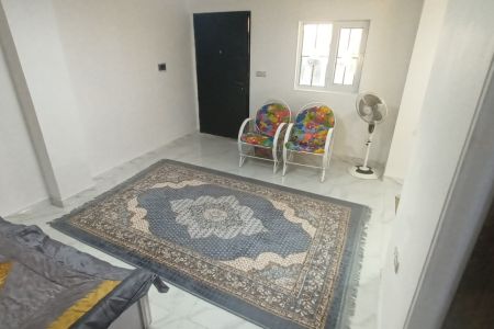 اجاره سوئیت حیاط دار در رشت - فلکده