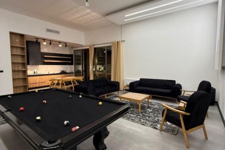 اجاره ویلا استخردار در چهارباغ - زکی آباد