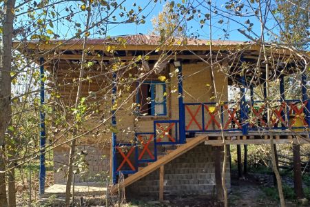 خانه روستایی کنار برکه در فیروزجاه - چاسرکا