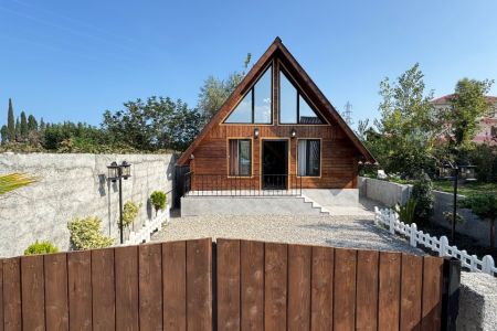 کلبه سوئیسی استخردار در شیرود - رمج محله