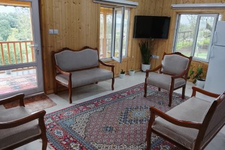 اجاره ویلای چوبی با بالکن در شاندرمن - سیاهمرد