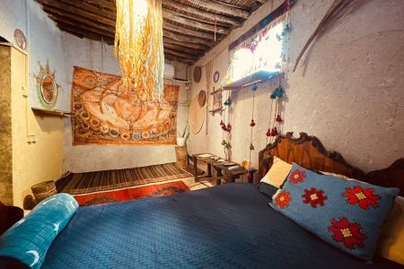 السیاحه البیئیه فی هرمز - بجوار متحف نادعلیان - غنو