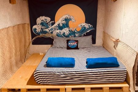 بوم گردی در هرمز - جنب موزه نادعلیان - دیریا