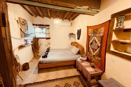 بوم گردی در هرمز - جنب موزه نادعلیان - بوهو