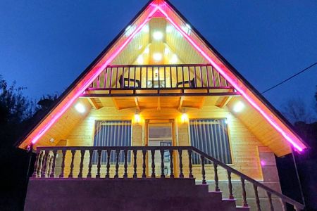 اجاره کلبه سوئیسی در لفور - کالیکلا