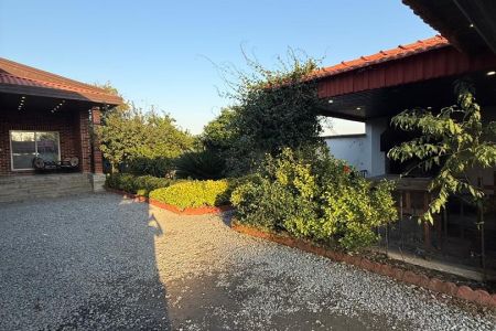 ویلا استخردار در سرخرود - حاجی کلا