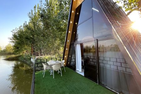 کلبه سوئیسی لب آب در ابوالحسن آباد سرخرود - واحد۱