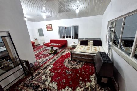 خانه حیاط دار در لنگرود - ظهراب علی سرا