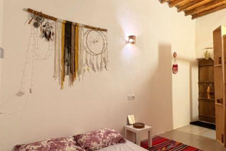 اتاق مستر در هرمز - جنب موزه نادعلیان